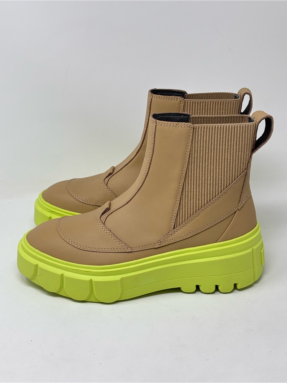 Sorel Caribou X Waterproof Platform Chelsea Boots New In Box - Picture 4 of 12